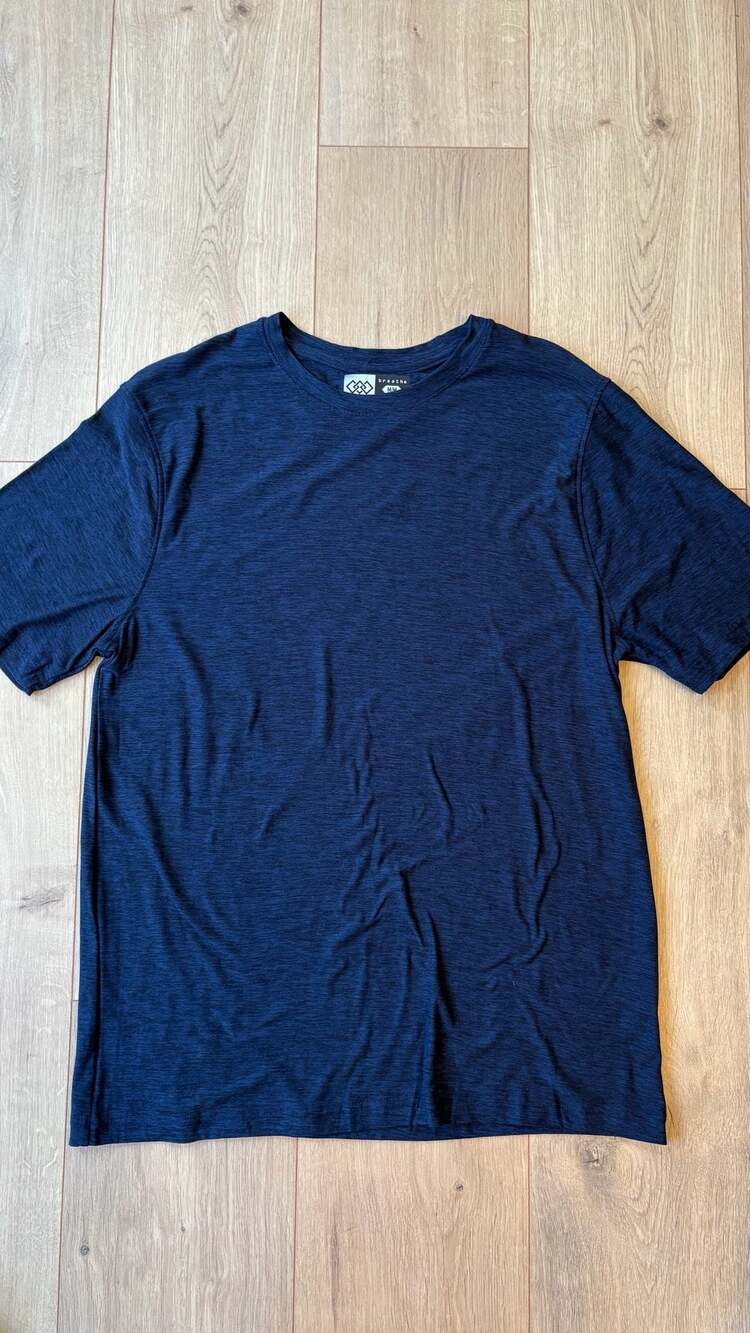 Leg3nd Breathe T-Shirt Size M Blue Athletic Activewear